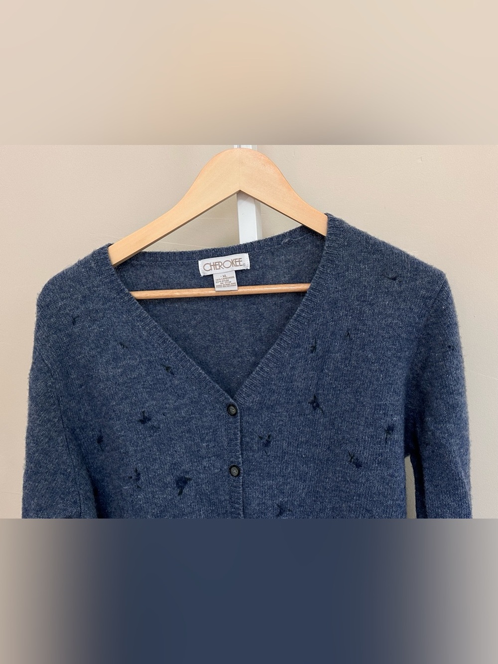 Vintage Cherokee Lambswool Cardigan XL Blue Embroidered Floral 90s - Picture 3 of 7
